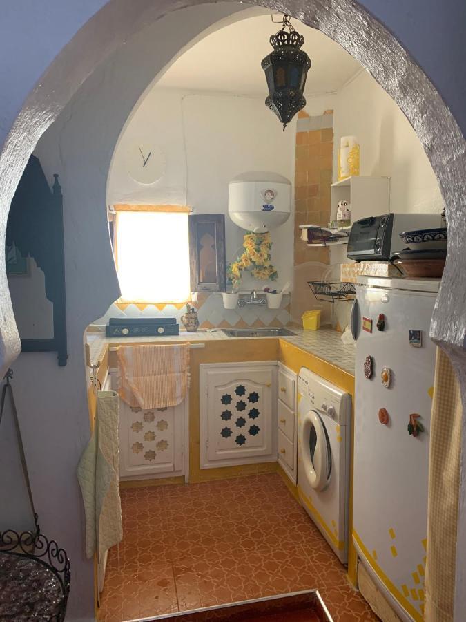Hathor ,Casa Marroqui Con Dos Terrazas En La Medina Antigua , Ideal Parejas!! Wifi!! Asila Zewnętrze zdjęcie