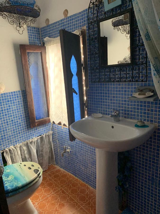 Hathor ,Casa Marroqui Con Dos Terrazas En La Medina Antigua , Ideal Parejas!! Wifi!! Asila Zewnętrze zdjęcie